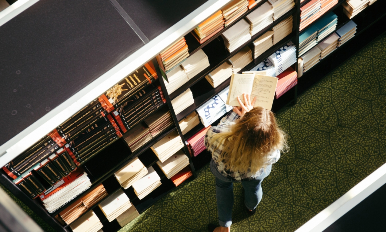 Program "Letni Artyzm z Biblioteką" zaprasza dzieci i młodzież na zajęcia w lipcu 2024