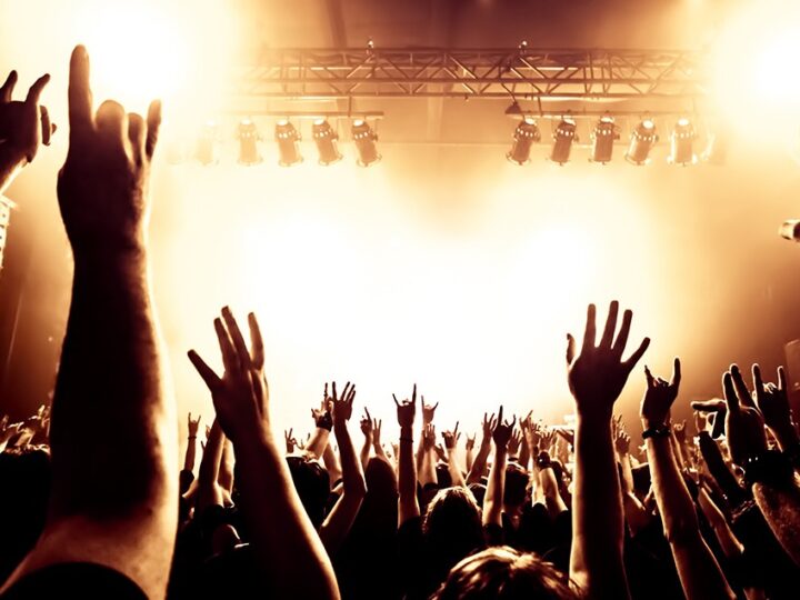 Lodowisko w Brodnicy zaprasza na taneczną podróż w czasie do lat 80. i 90.!