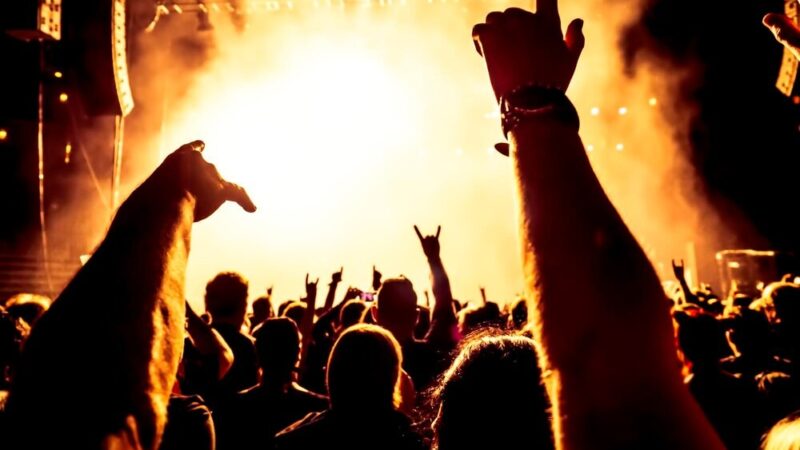 Koncert z piosenkami Mieczysława Fogga w Brodnicy